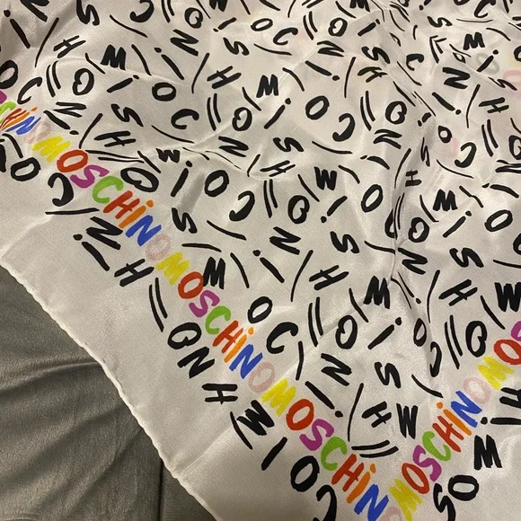 Moschino White Scarf with Multicolor Logo - Picture 2 of 4